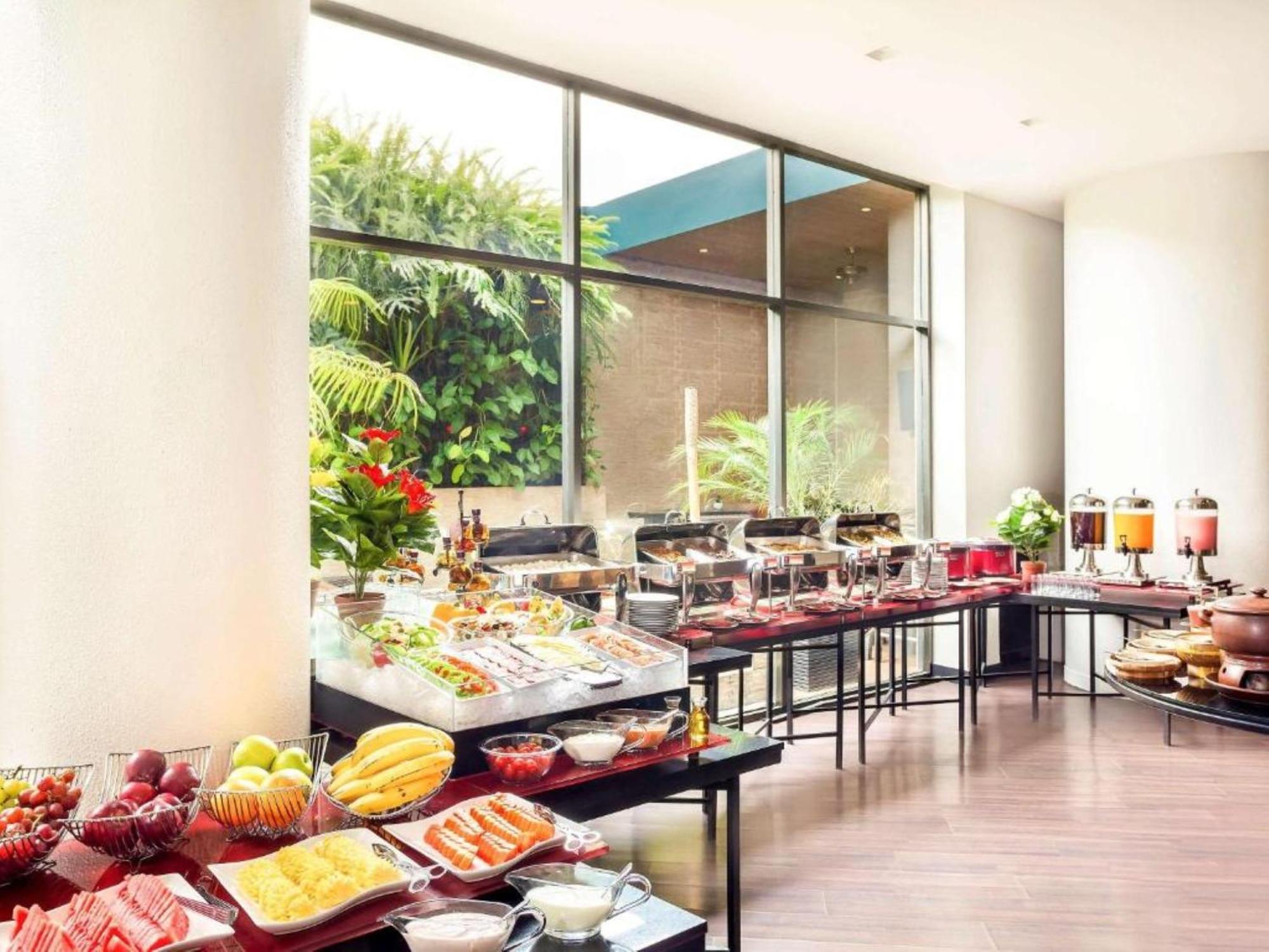 Horison Arcadia Wahid Hasyim Hotel Jakarta Kültér fotó